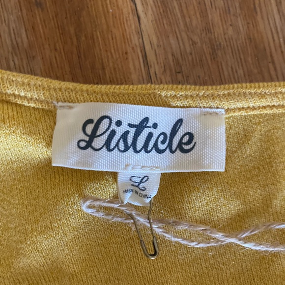 Listicle Women’s Off Shoulder Cold Shoulder Sweater Top Large Golden Yellow NWT - Picture 4 of 9